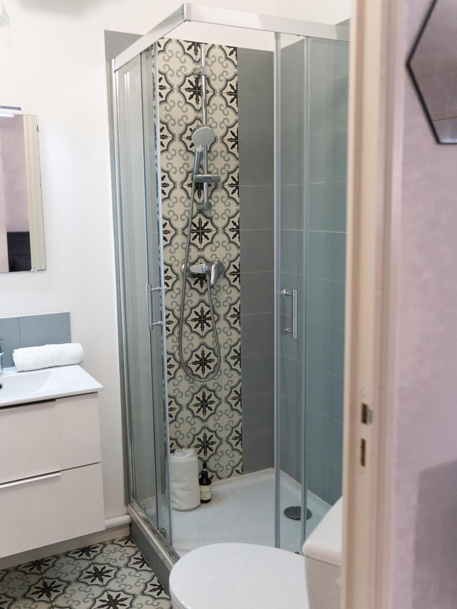 Le Refuge Urbain - Port A 2 Pas & Animaux Acceptes Apartment Toulon Ngoại thất bức ảnh